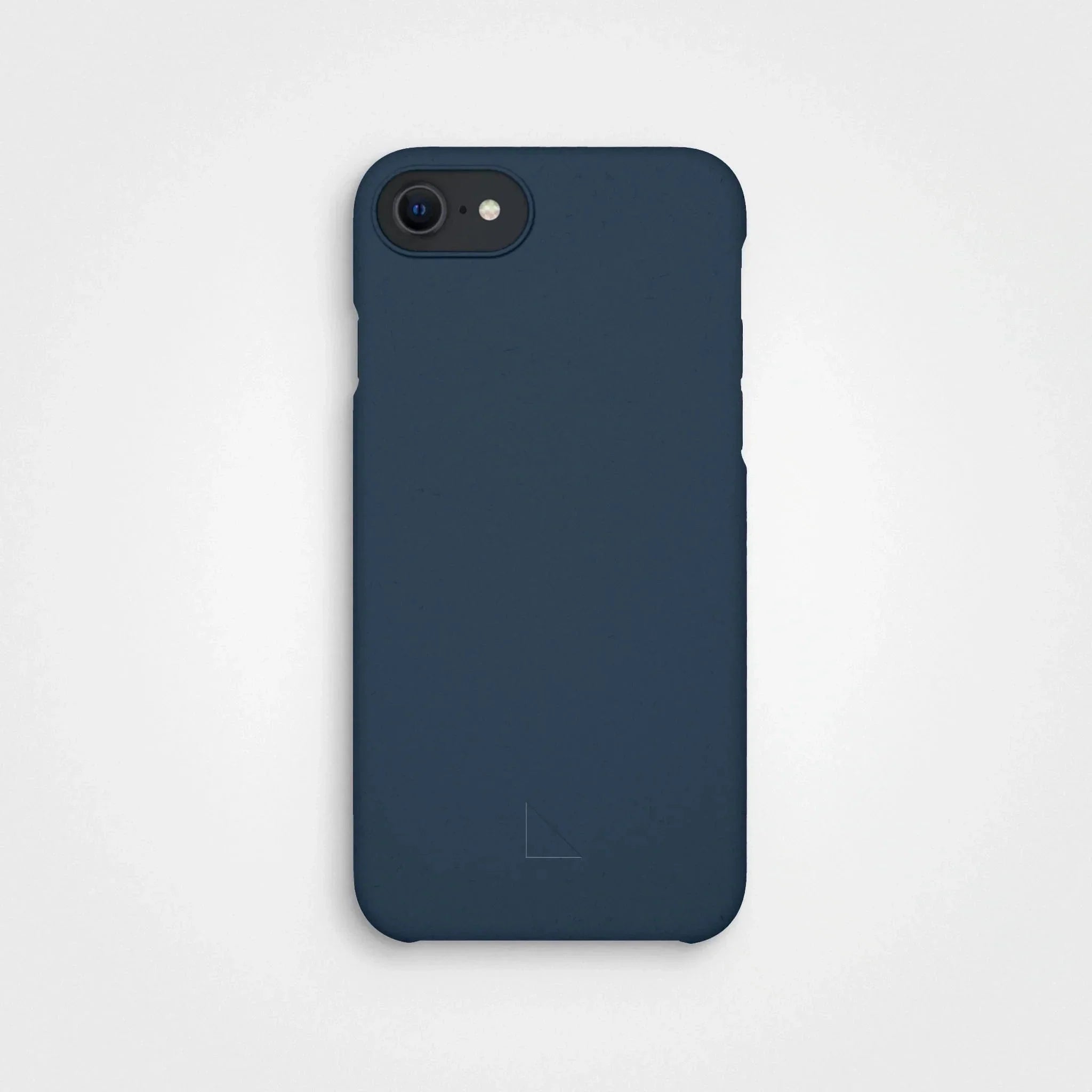 Växtbaserat mobilskal - iPhone 6/7/8/SE Blueberry Blue från A Good Company.